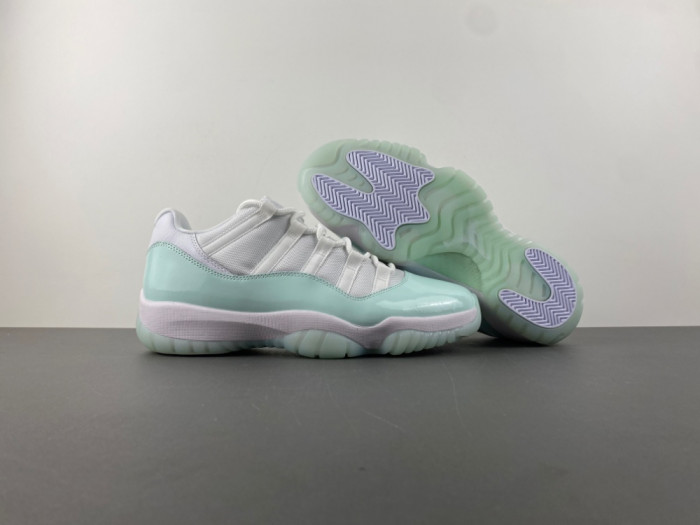 Air Jordan 11 Retro Low Igloo (Women