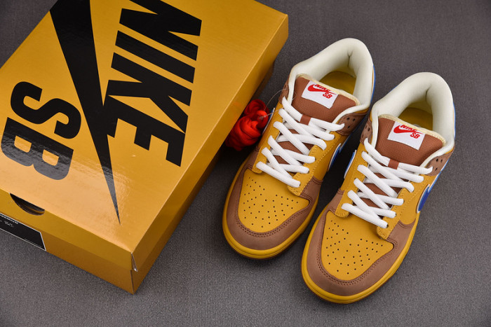 NIKE Dunk SB Low Premium“Newcastle Brown Ale” 313170-741