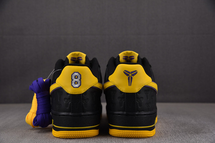 Nike Air Force 1 Low Kobe Bryant Lakers Away (Numbered Edition of 8000) HV5122-001
