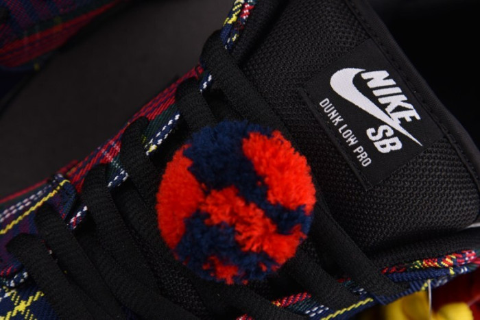Nike SB Dunk Low Nardwuar II1493-600
